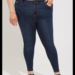 Torrid Dark wash Skinny Jean 30R